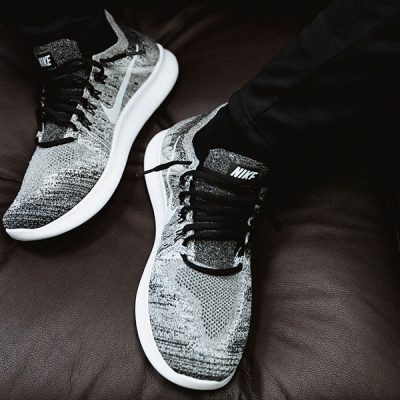 Free RN Flyknit 2017 in schwarz-weiß