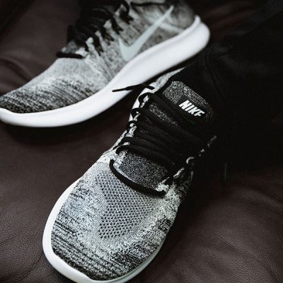Free RN Flyknit 2017 in schwarz_luftdurchlässiges Upper