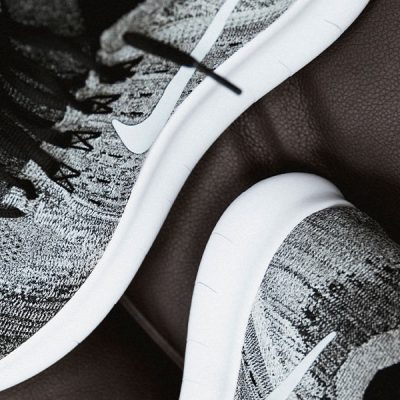 Free RN Flyknit 2017_swoosh und weiße Sohle