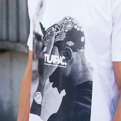 T-Shirt 2Pac Fuck The World in weiß-schwarz