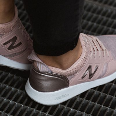 Sneaker WRL 420 REVlite Slip-On in pink_metallic Ferse