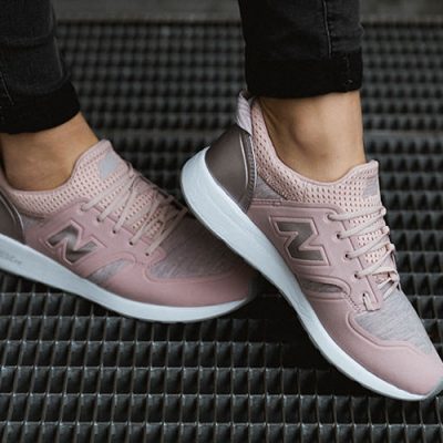 Sneaker WRL 420 REVlite Slip-On in pink_spitz zulaufend