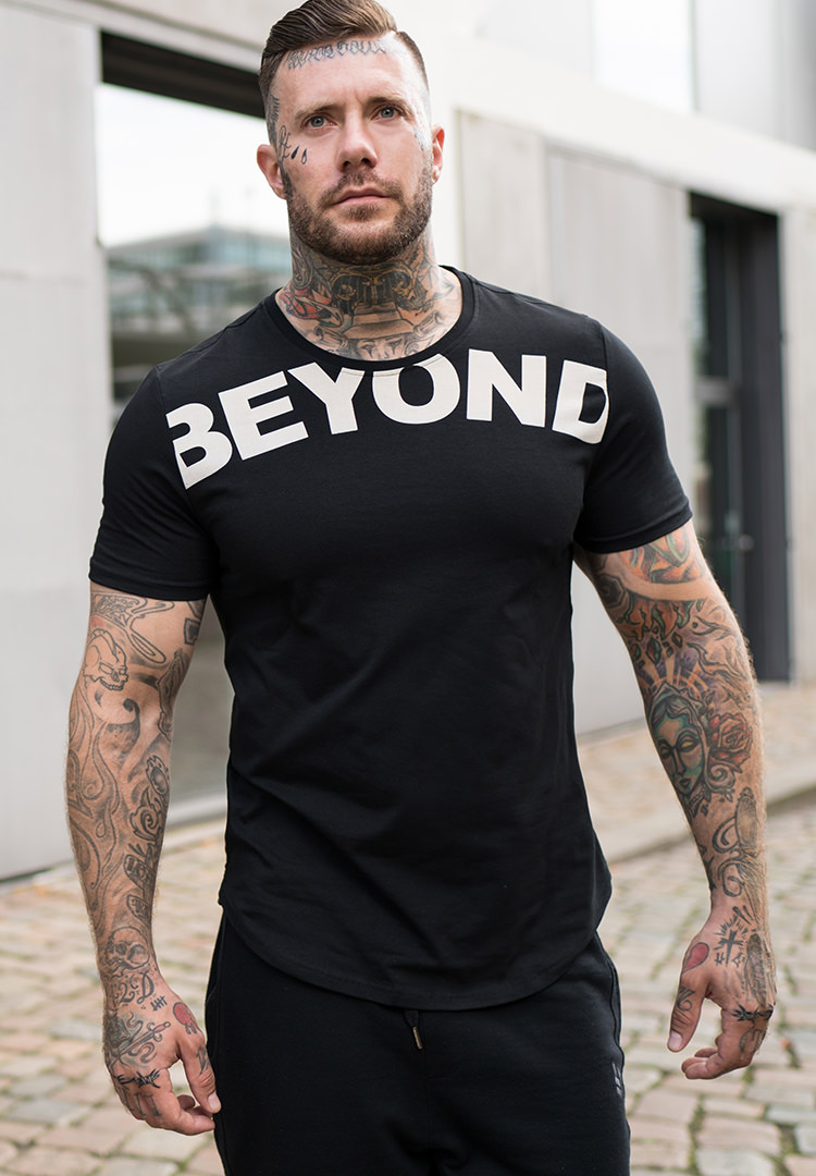 BOTM Beyond Limits Männer Shirt closeup